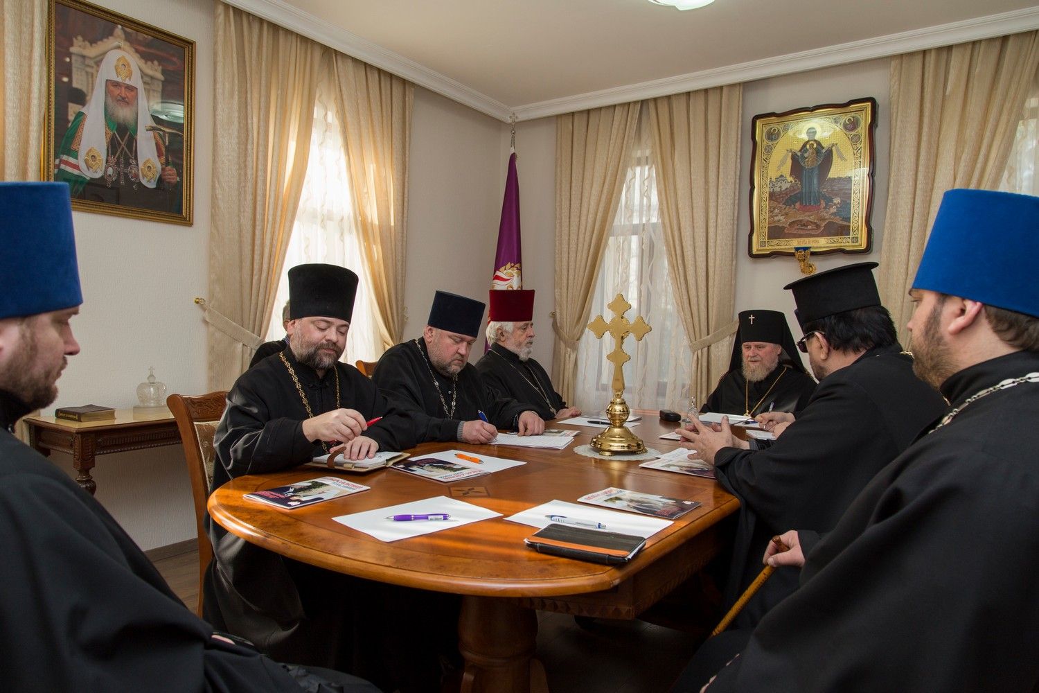 Высокопреосвященный архиепископ Александр провел заседание Епархиального совета Бакинской епархии.