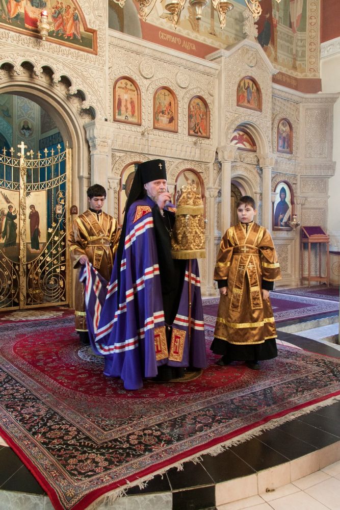 Высокопреосвященный архиепископ Александр совершил чин прощения в кафедральном соборе свв. Жен-Мироносиц г. Баку.