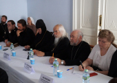 Вопросы церковного волонтерского служения обсудили на круглом столе в Москве
