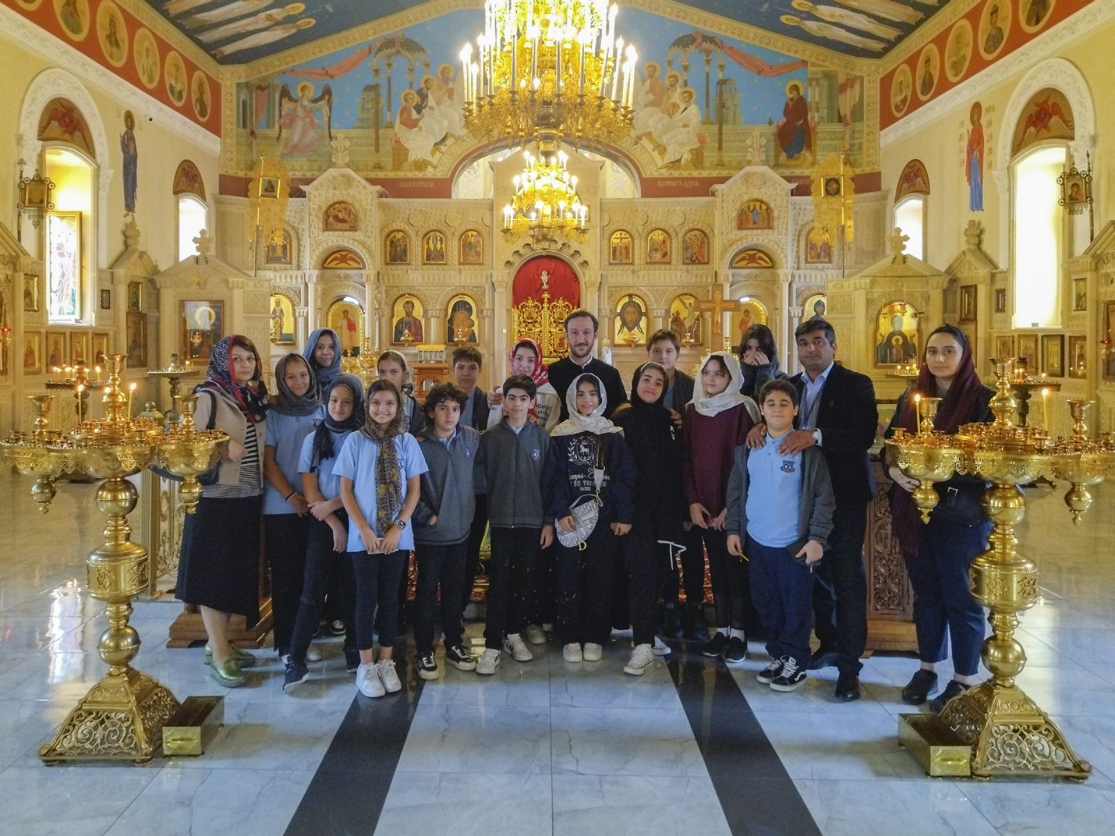 Ученики Бакинской Оксфордской школы продолжают знакомиться с православием в Азербайджане