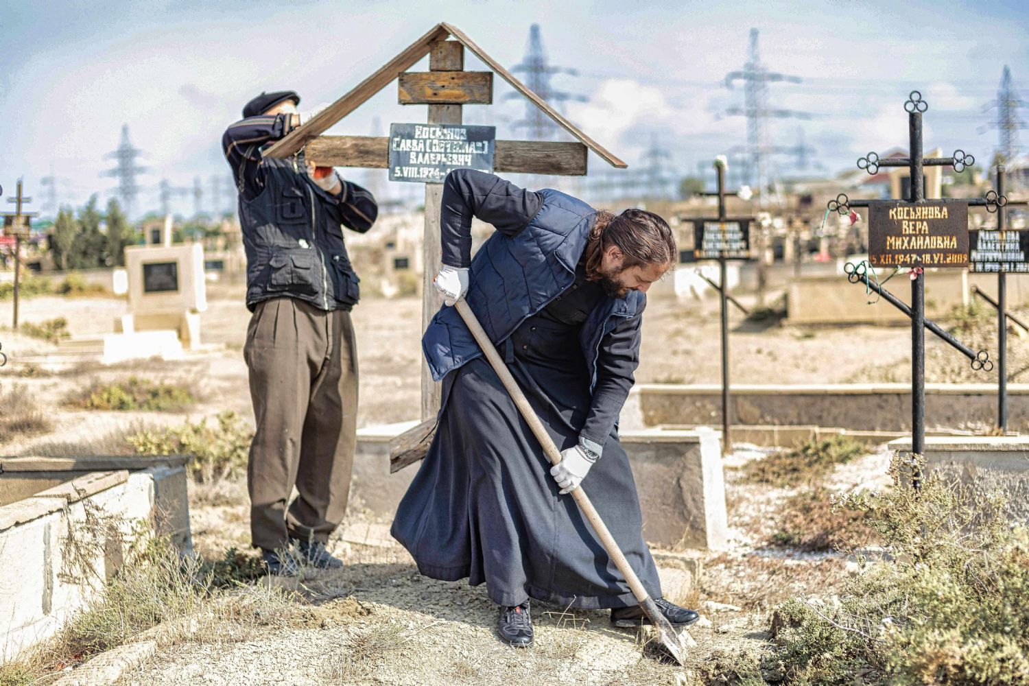Акция памяти на бакинском кладбище