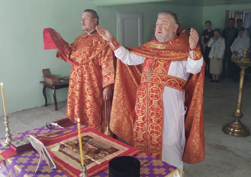 В Фомино воскресенье в селе Ивановка состоялась Божественная литургия