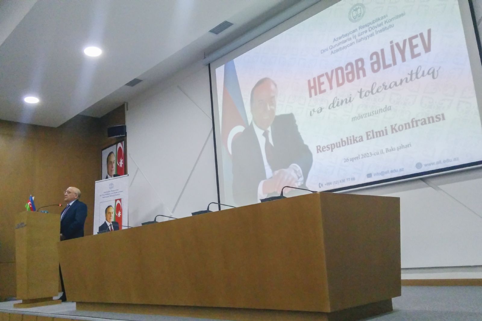 В Баку прошла научная конференция "Гейдар Алиев и религиозная толерантность"