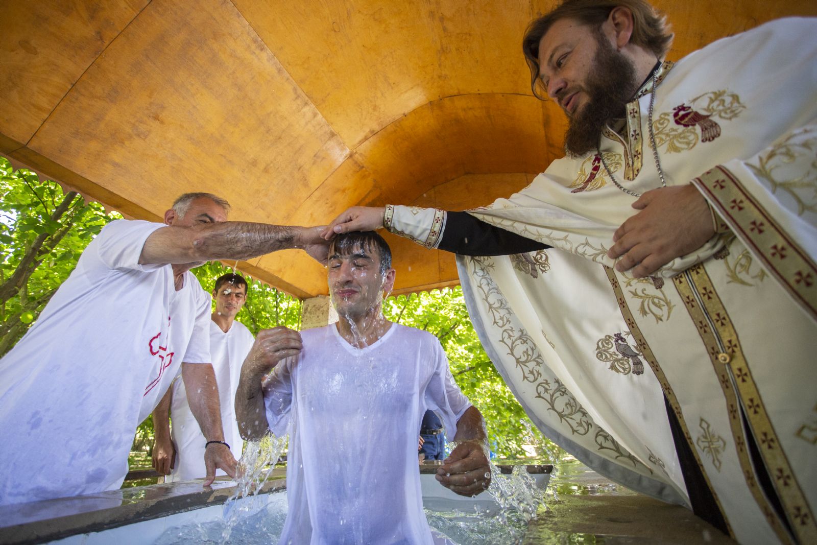 Клирики Бакинской епархии приняли участие в крещении членов албано-удинской общины