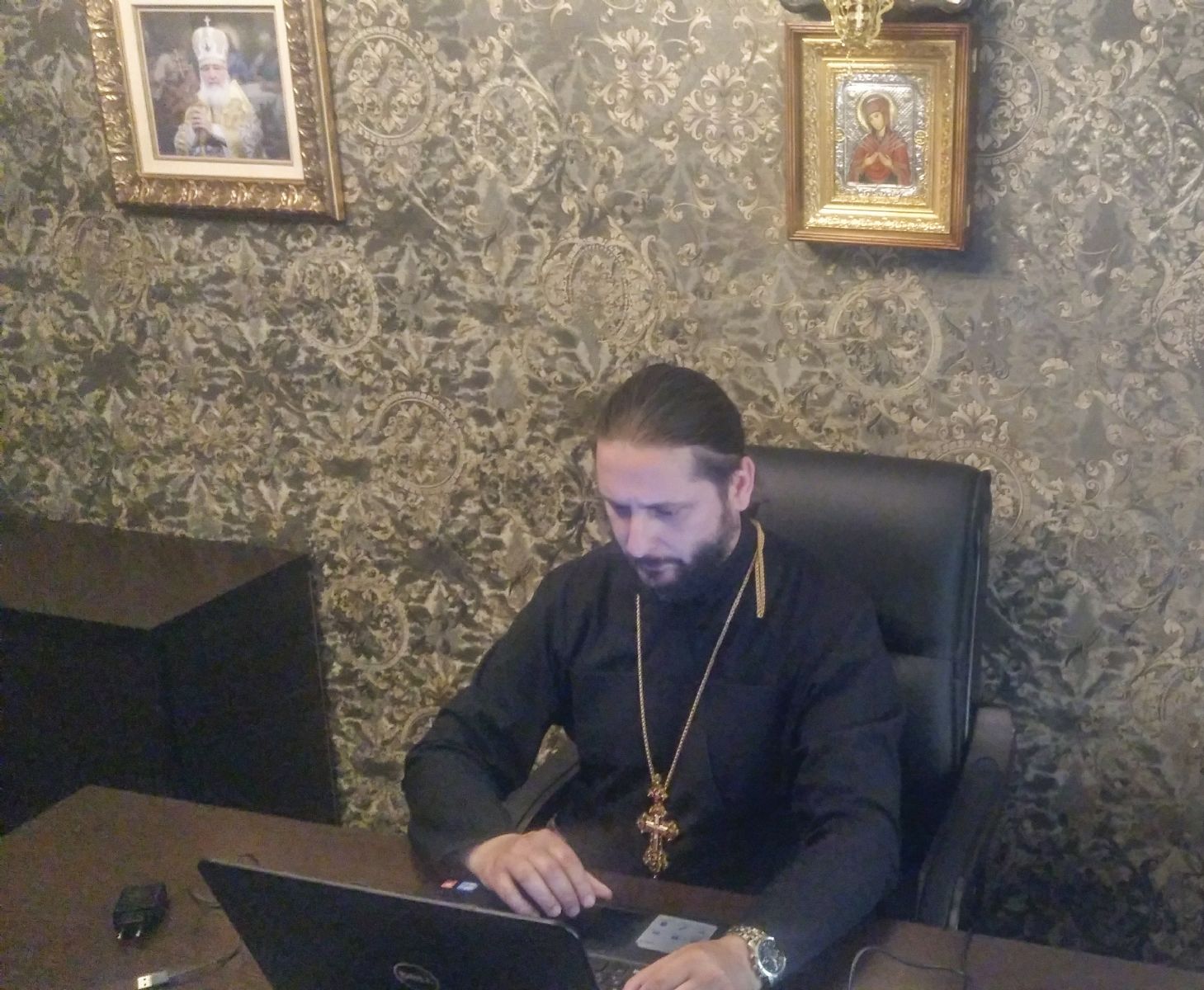 Секретарь епархиального совета Бакинской епархии принял участие в онлайн конференции