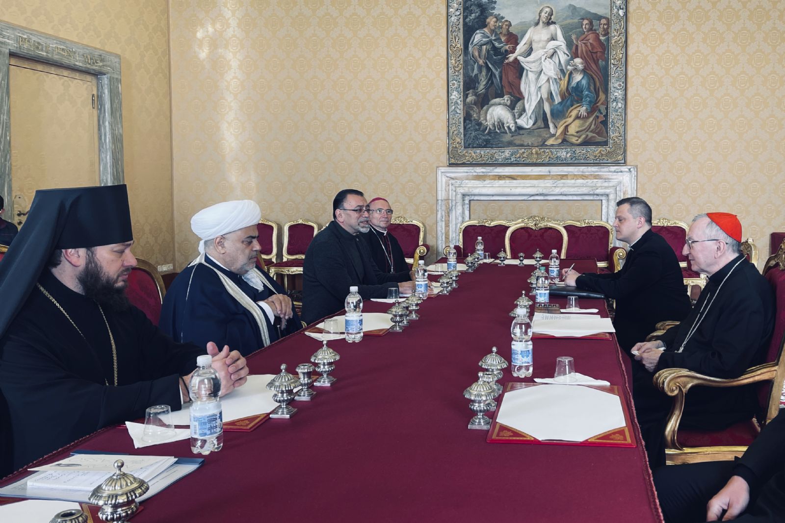 Состоялась встреча религиозных лидеров Азербайджана с Госсекретарем Ватикана