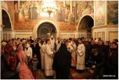 Управляющий делами Украинской Православной Церкви совершил в Киево-Печерской лавре молебен о мире