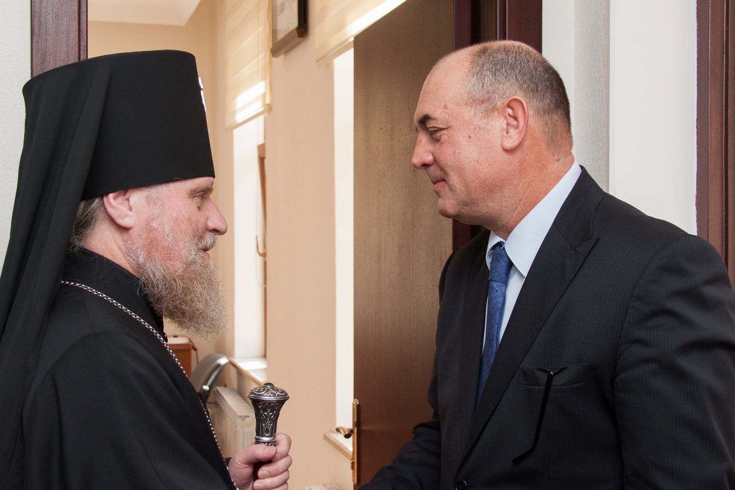 Высокопреосвященный архиепископ Александр принял в Бакинском Епархиальном Управлении Чрезвычайного и Полномочного Посла Сербии в Азербайджане г-на Зорана Вайовича.