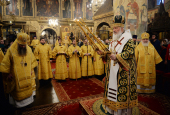 В Неделю святых отец и день памяти святителя Московского Петра Предстоятель Русской Церкви совершил Литургию в Патриаршем Успенском соборе и возглавил хиротонию архимандрита Матфея (Копылова) во епископа Анадырского и Чукотского