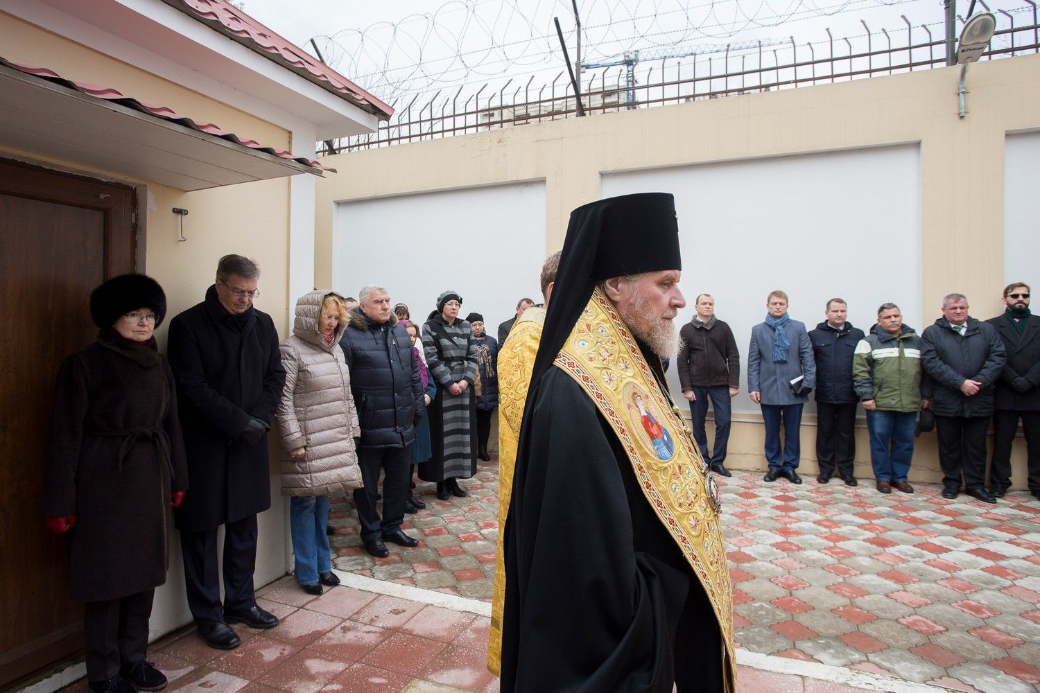 Высокопреосвященный архиепископ Александр совершил молебное пение по случаю Дня дипломатического работника России.