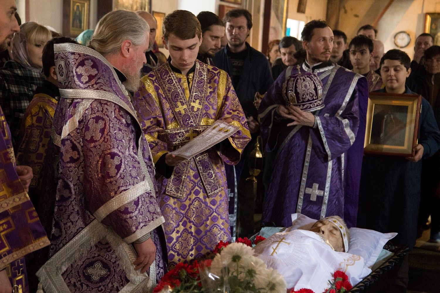 Высокопреосвященный архиепископ Александр совершил Божественную Литургию и Чин погребения новопреставленного труженика Бакинской епархии Александра Фёдоровича Антропова.