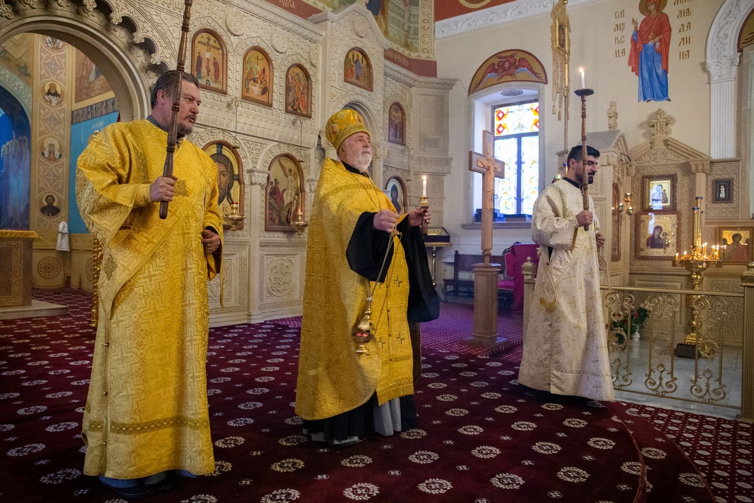 Высокопреосвященный архиепископ Феофилакт совершил Божественную Литургию в кафедральном соборе г. Баку.