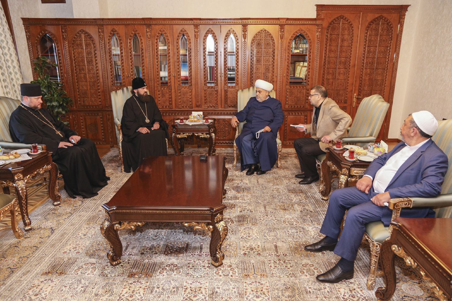 В г. Баку состоялась встреча Высокопреосвященного Феофилакта, архиепископа Пятигорского и Черкесского, с Главой мусульман Каказа.