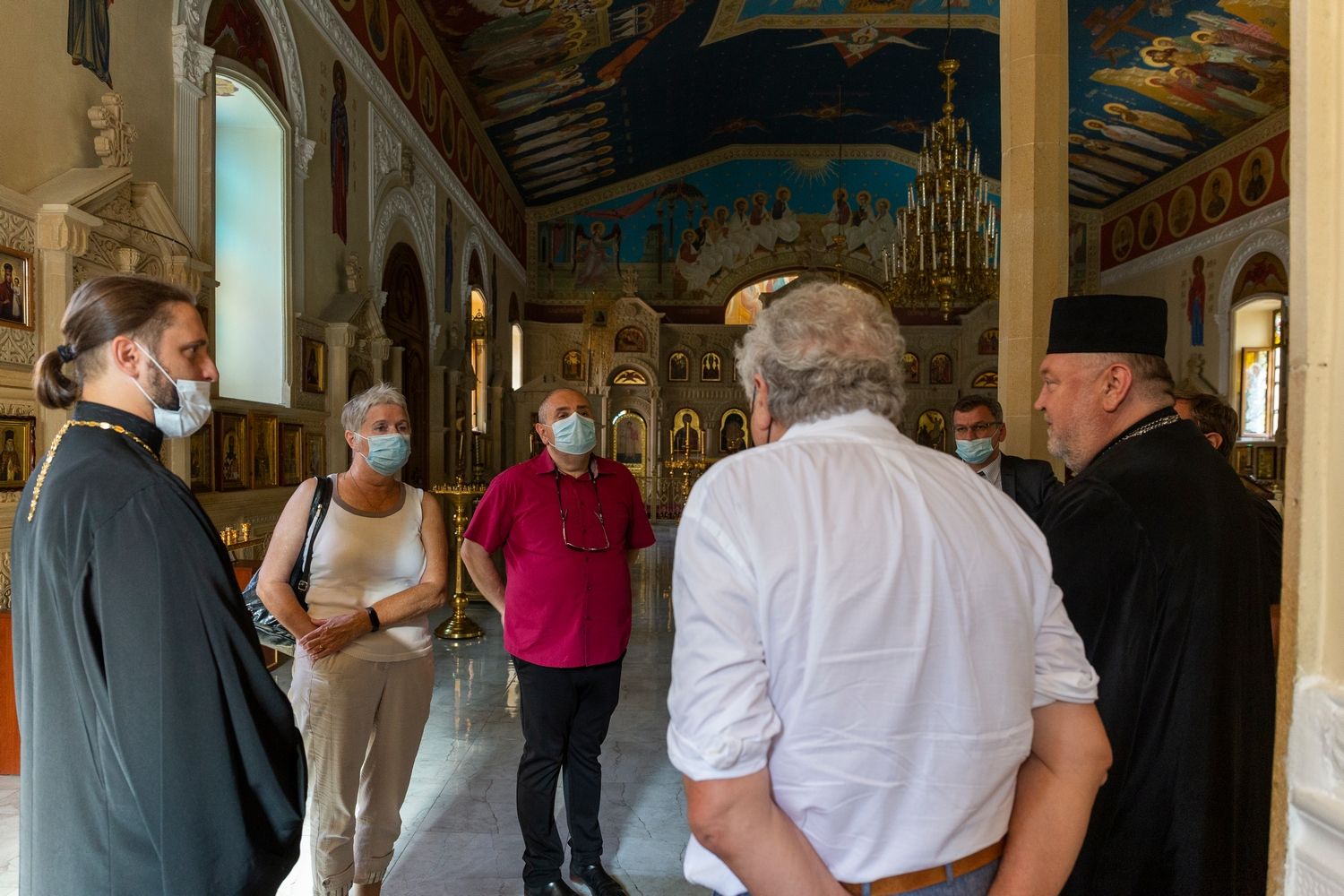 Делегация журналистов из Израиля посетила кафедральный собор Свв. Жен-Мироносиц г. Баку