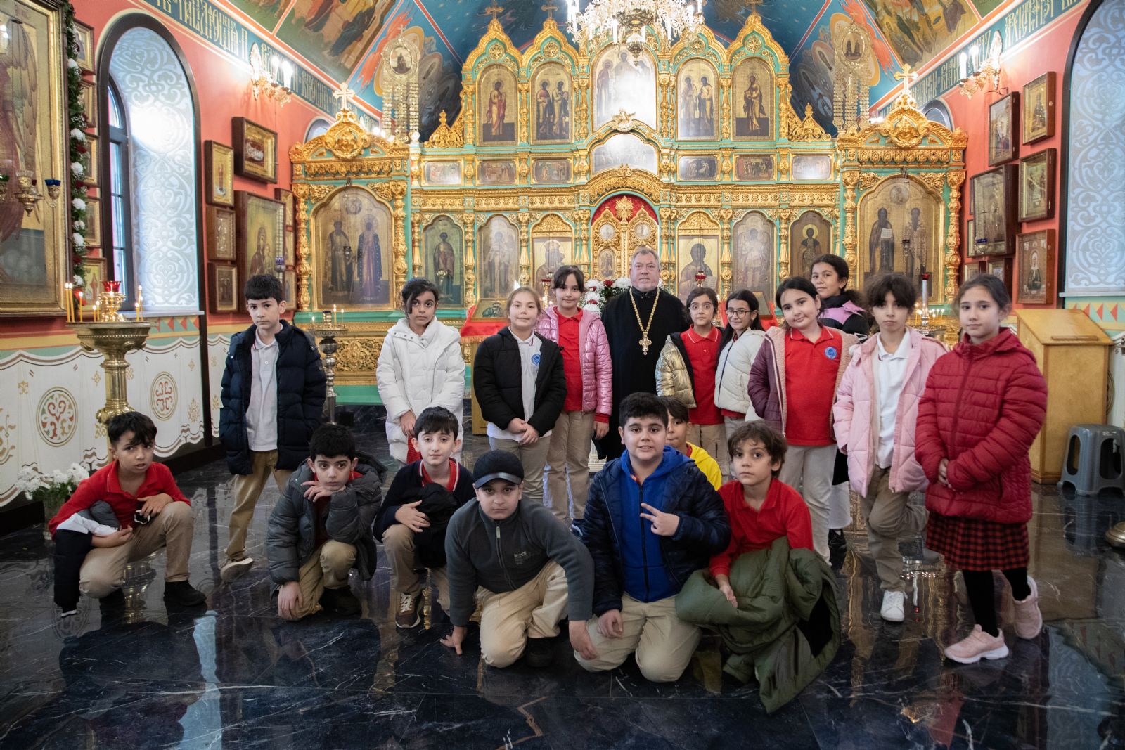 Учащиеся школы "Dünya" посетили храм святого Архангела Михаила г. Баку