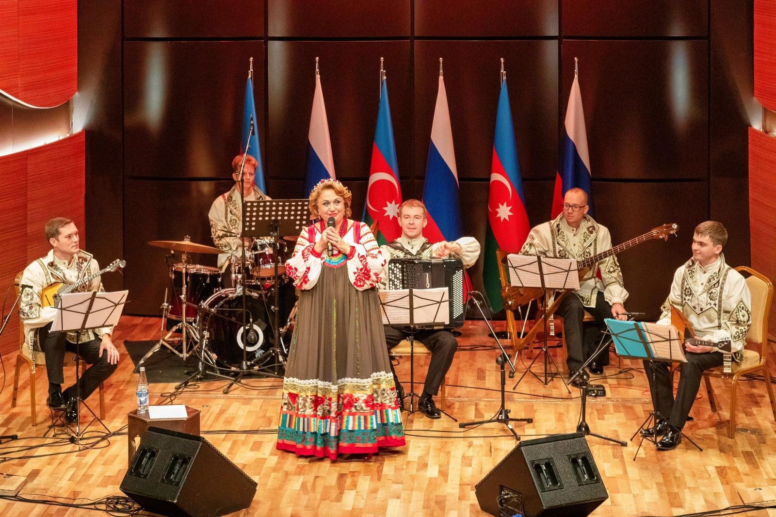 В Баку отметили День народного единства России