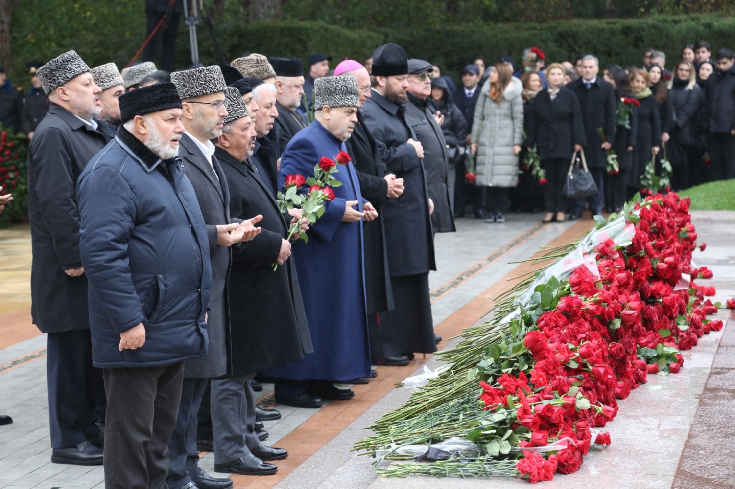 12 декабря - двадцатая годовщина со дня смерти Гейдара Алиева