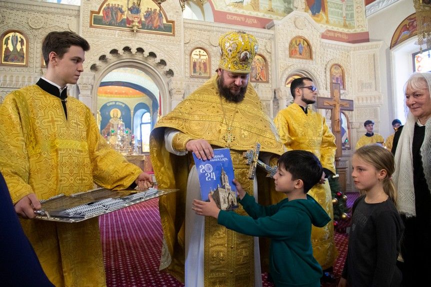 2023 год завершился Новогодними молебнами во всех храмах Бакинской епархии