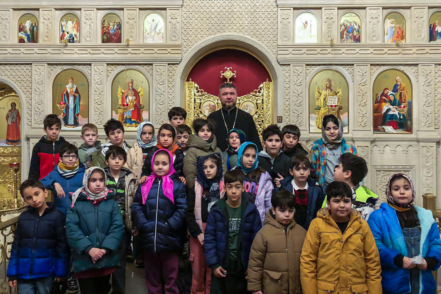 Учащиеся школы «Western Junior» посетили собор Рождества Богородицы