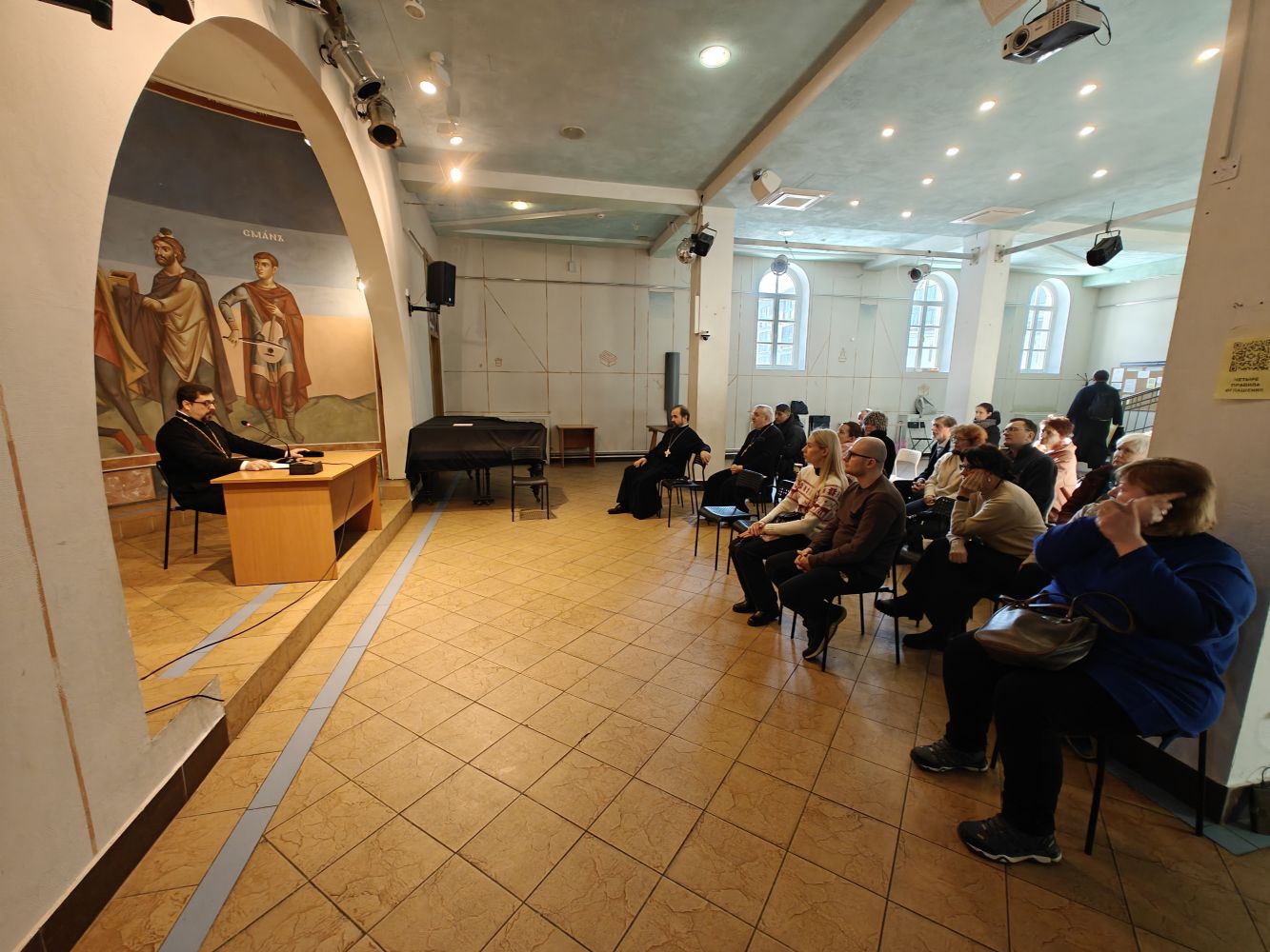 Секретарь Бакинского епархиального управления рассказал петербуржцам о жизни православной общины Азербайджана